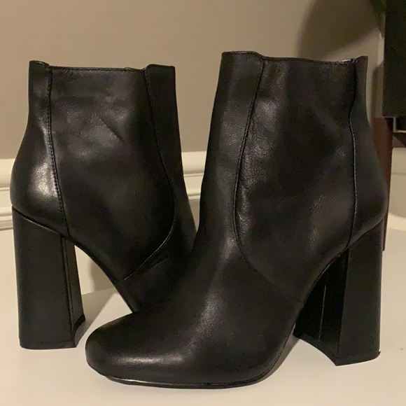 Steve Madden Womens trix Almond Toe Ankle Fashion Boots - Picture 8 of 12